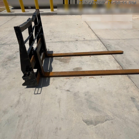 2025 ARROW MATERIAL HANDLING 24" Pallet Fork Frame