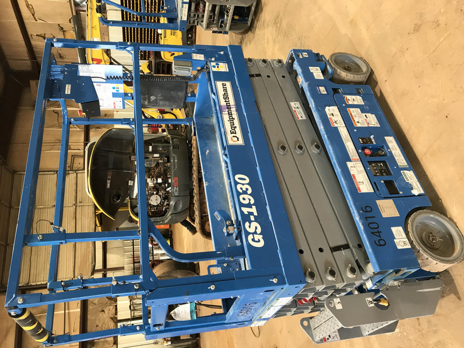 2020 Genie GS-1930 Solid Non Marking Tires, Beacon, Folding rails with half height swing gate