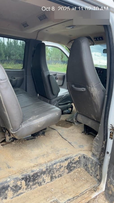 2023 CHEVROLET Express Van - Rental