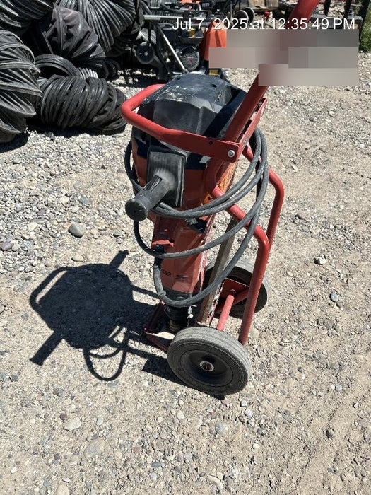 2023 HILTI TE 3000-AVR