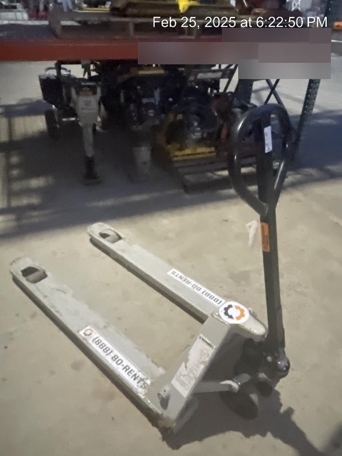 2022 STRONGWAY 4400 lb Pallet Jack