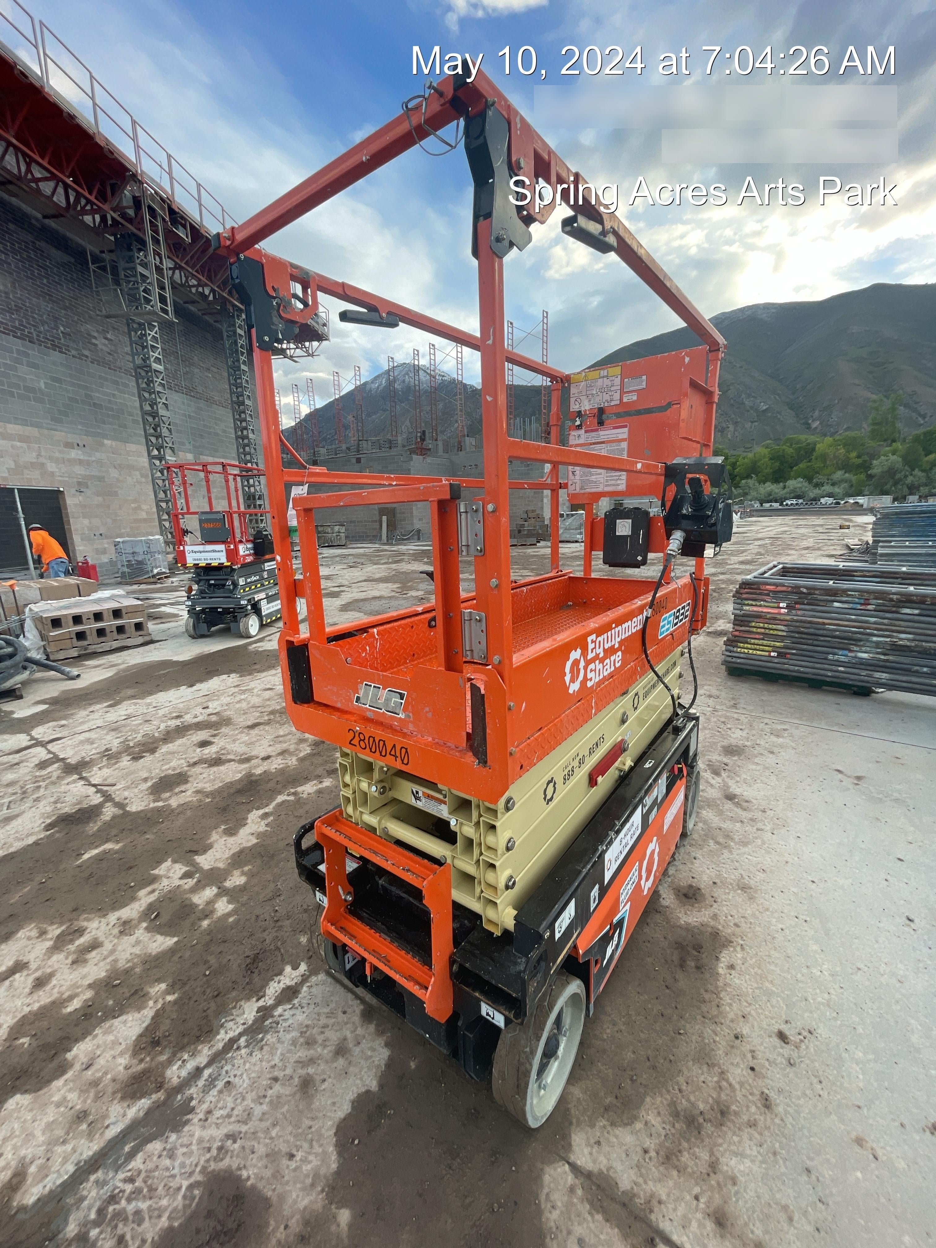 2022 JLG ES1932