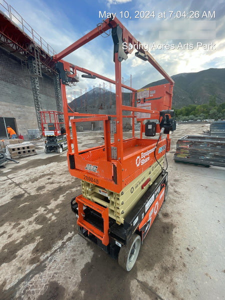 2022 JLG ES1932