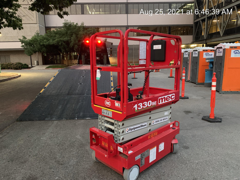 2020 MEC 1330SE Solid NM Tires, Steel Swing out Doors, LCS, Beacon, 900W Invertor