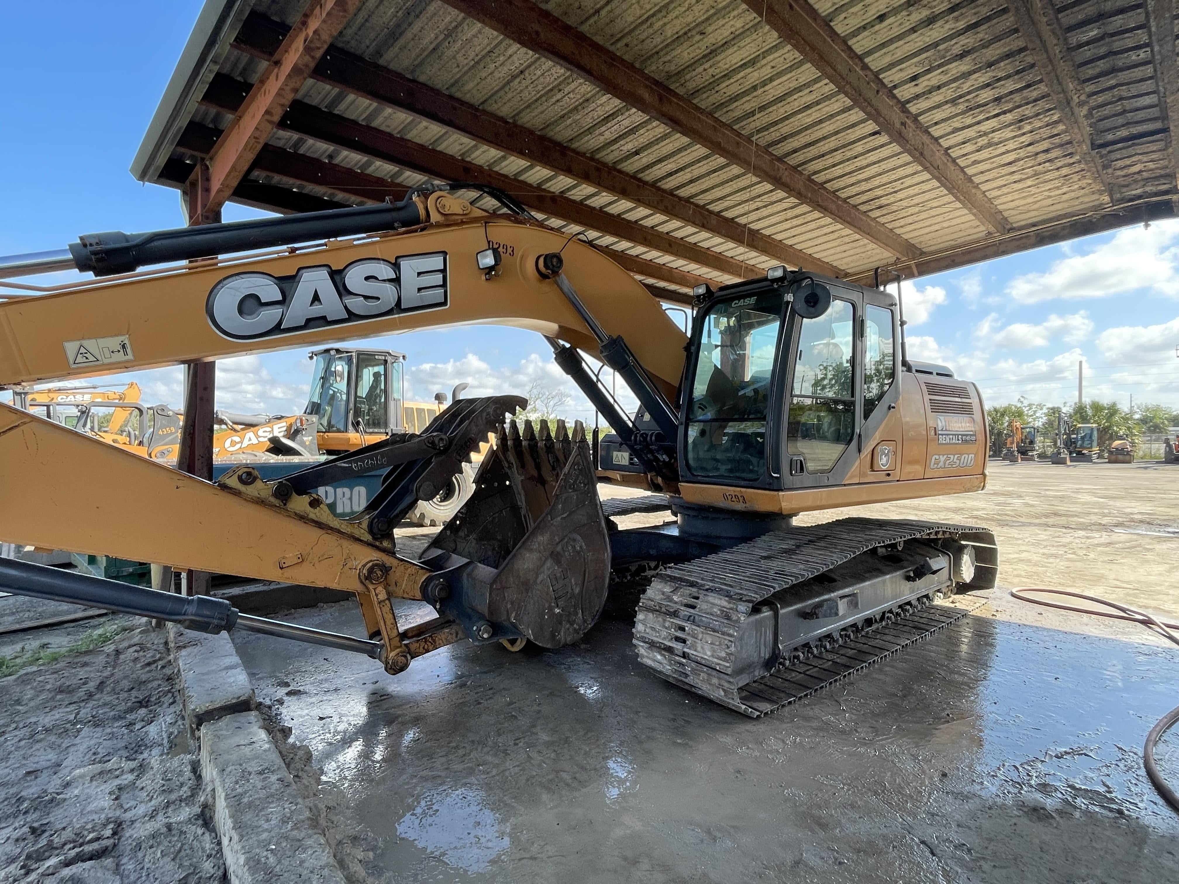 2016 CASE CX250D