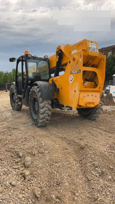 2020 JCB 509-42 Canopy, Solid Tires, Work Lights, Beacon, Aux Hydraulics, Back up Alarm, Lifting Eye, ES Decals