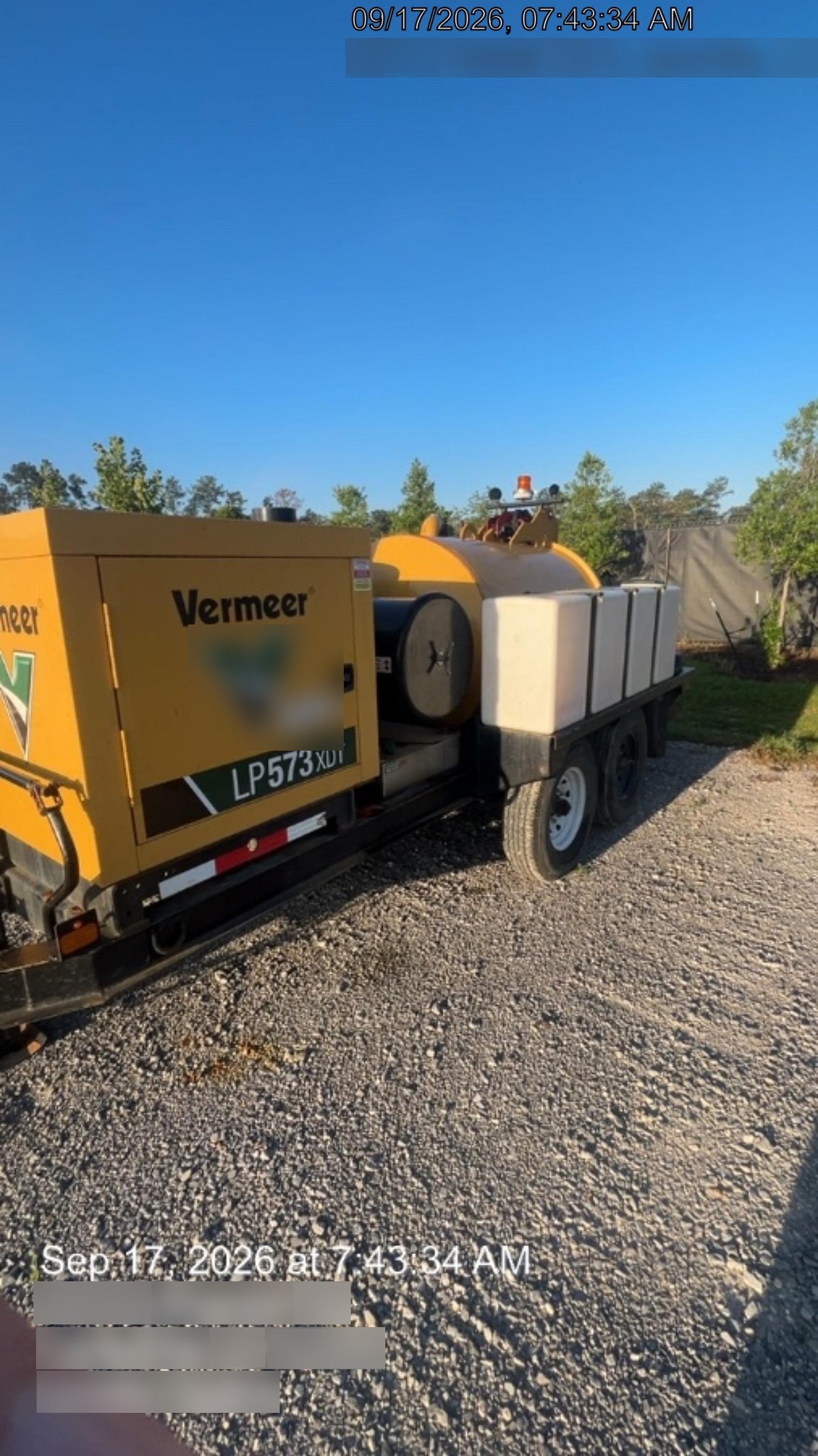 2022 VAC-TRON LP573XDT