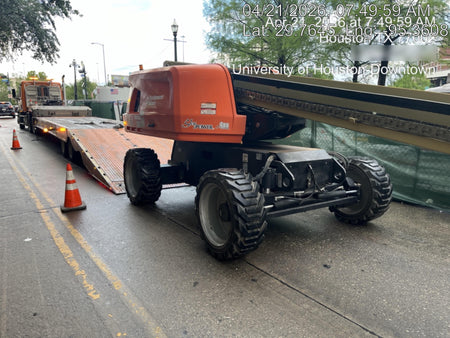 2023 JLG 600S