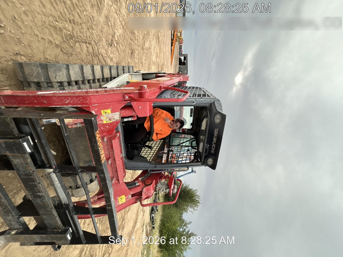 2023 TAKEUCHI TL10V2-CR