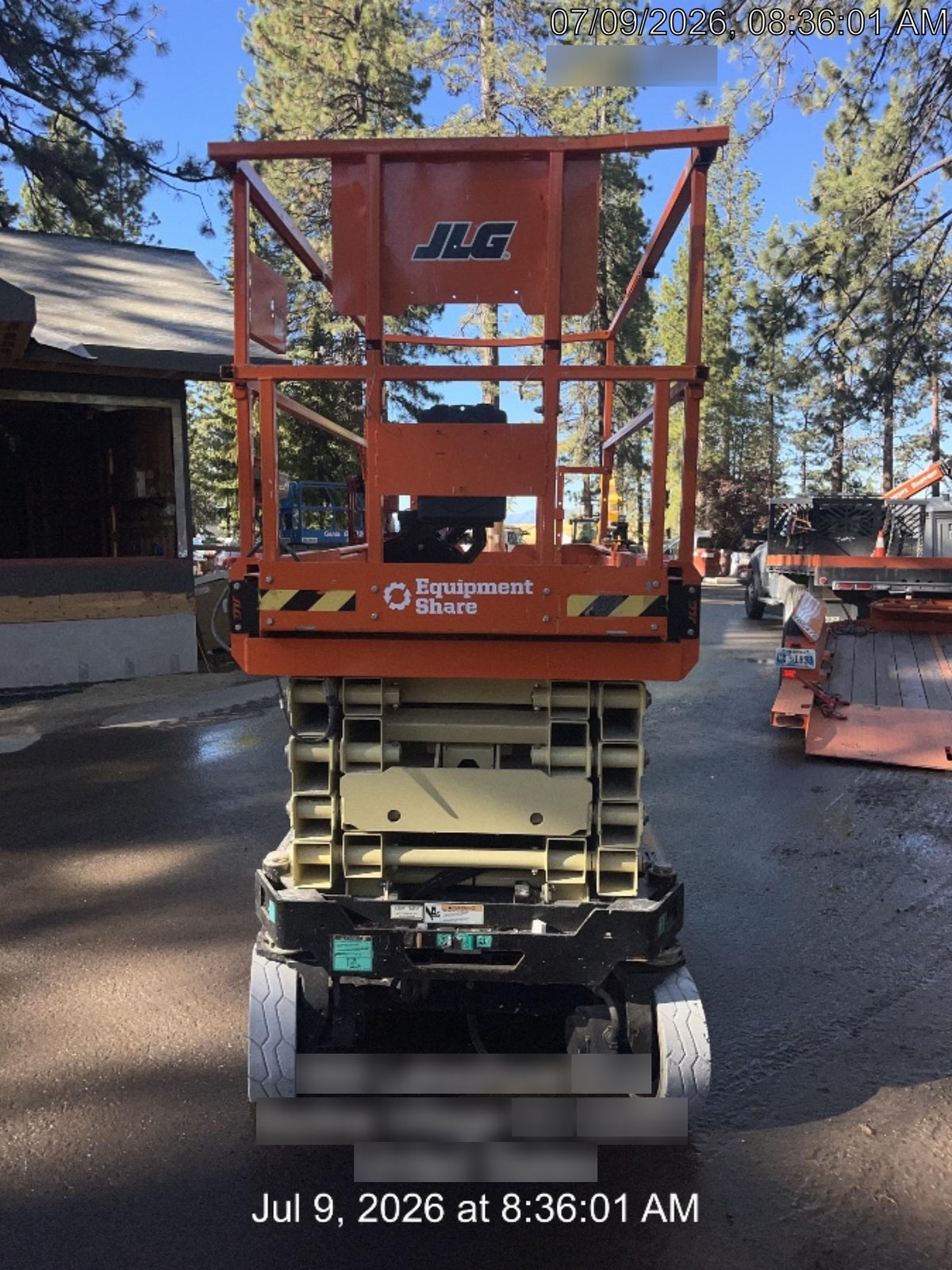 2022 JLG ES3246
