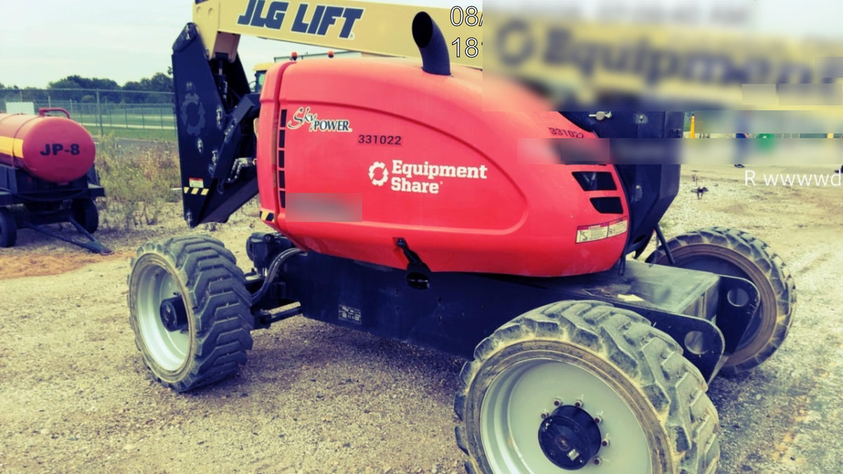 2023 JLG 600AJ