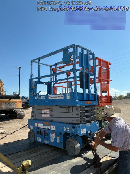 2020 Genie GS-1930 Solid Non Marking Tires, Beacon, Folding rails with half height swing gate