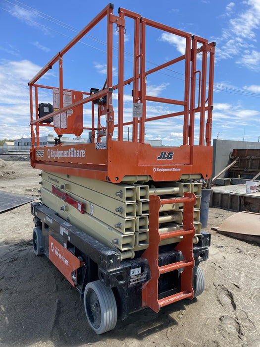 2022 JLG R4045