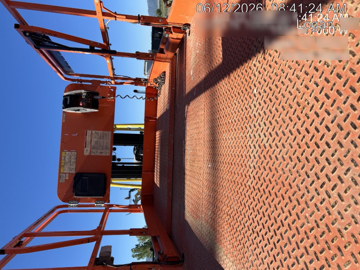 2022 JLG RT3369