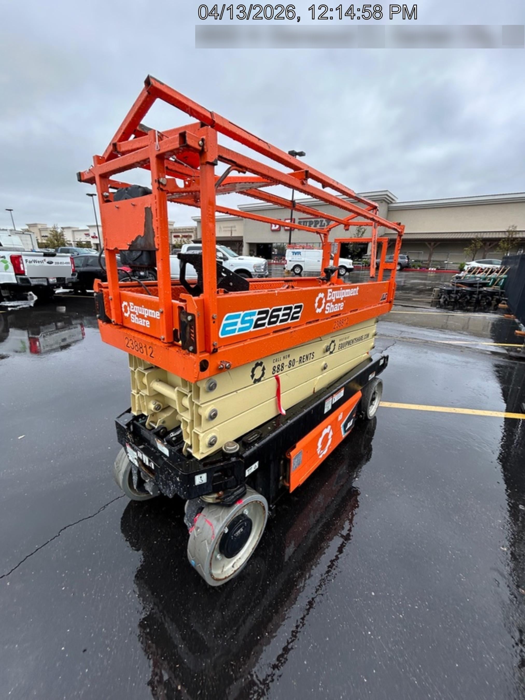 2022 JLG ES2632