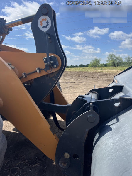 2022 CASE 821G
