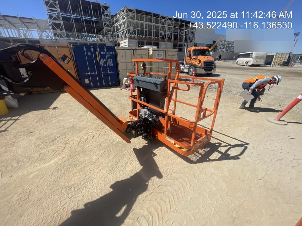 2021 JLG H600SJP