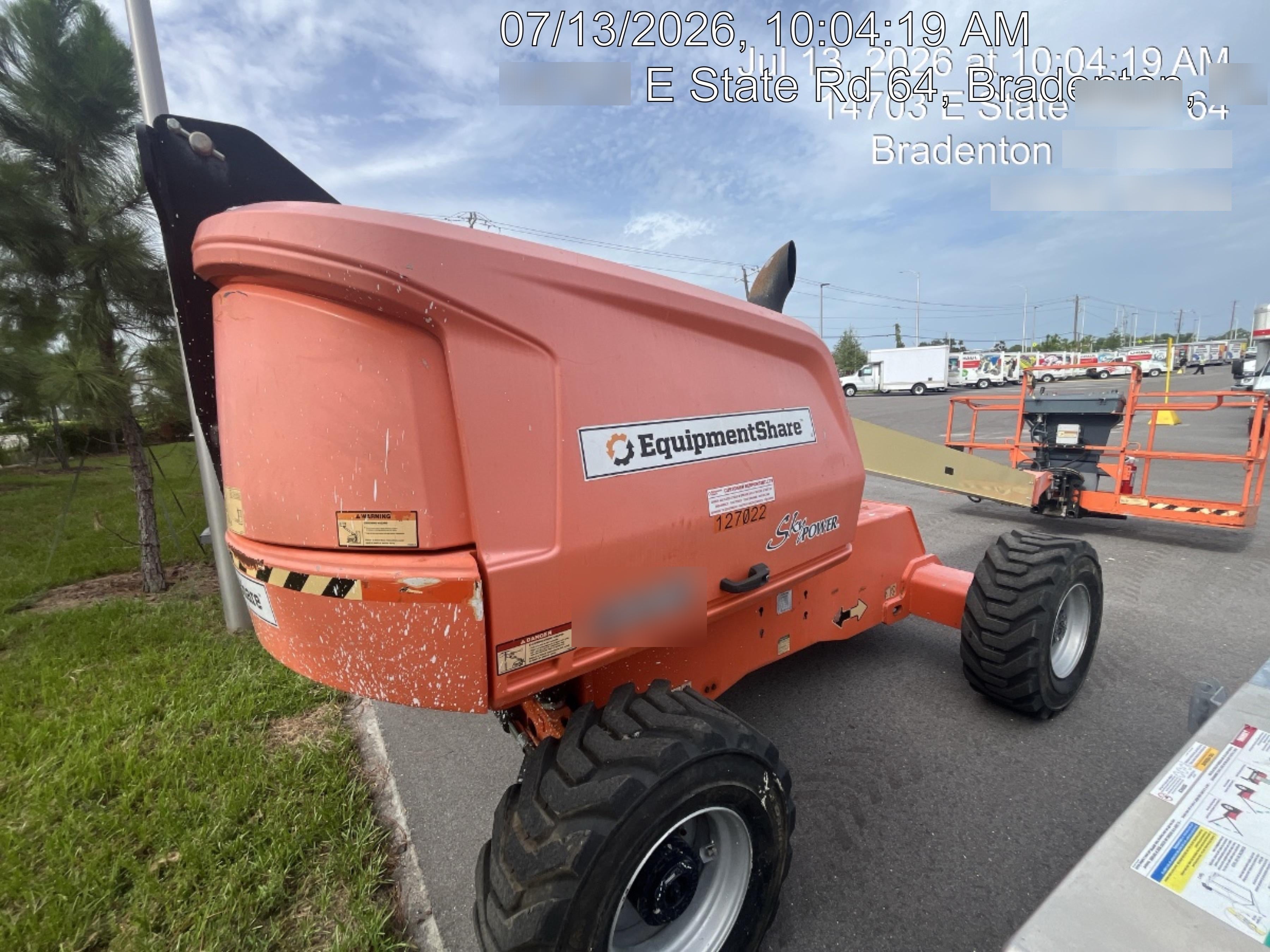 2021 JLG 400S