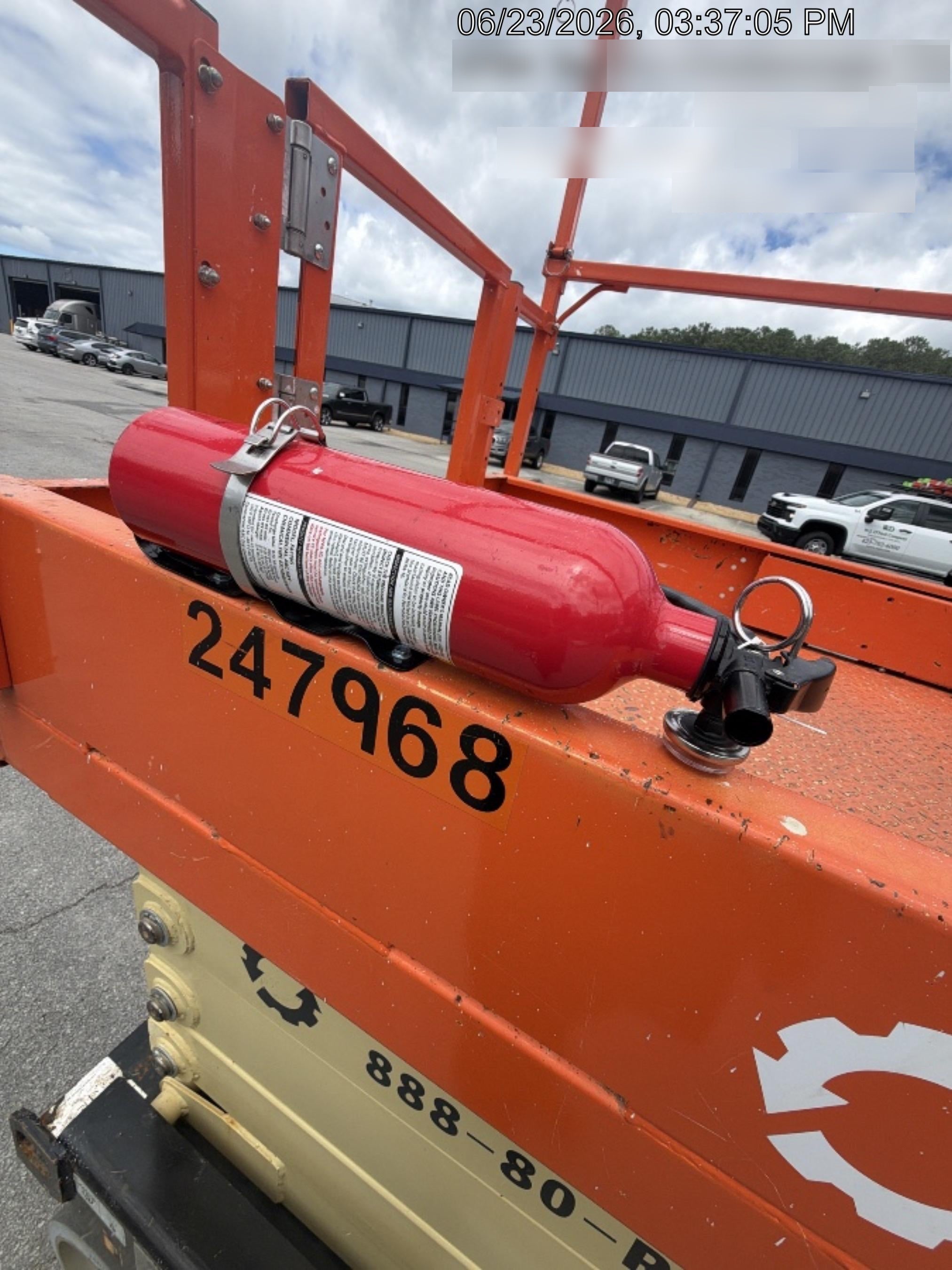 2022 JLG ES3246