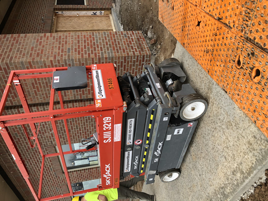 2018 Skyjack SJIII-3219 Standard Rental Specs