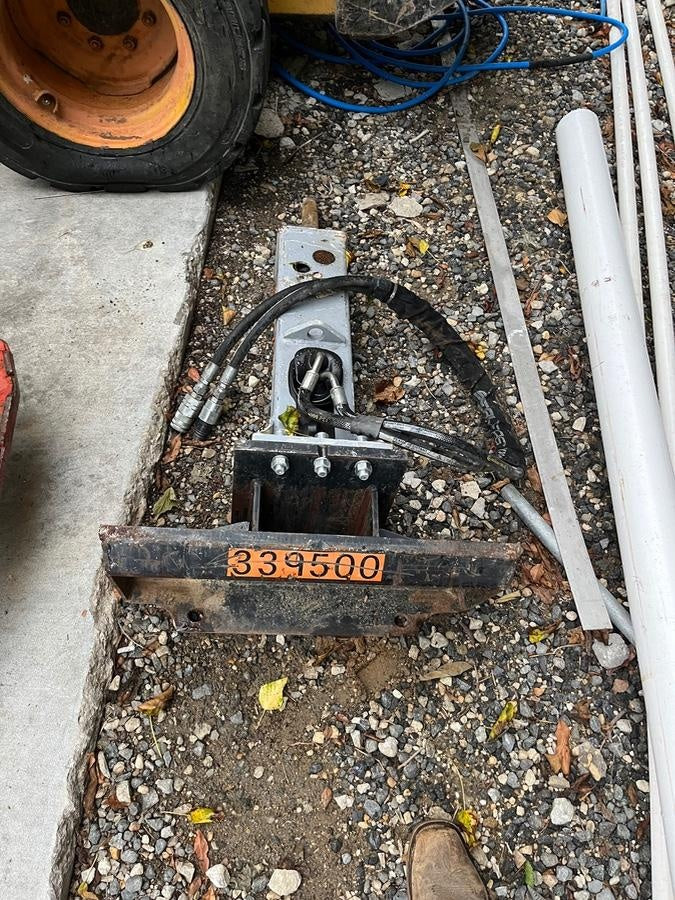 2023 EPIROC EC40T
