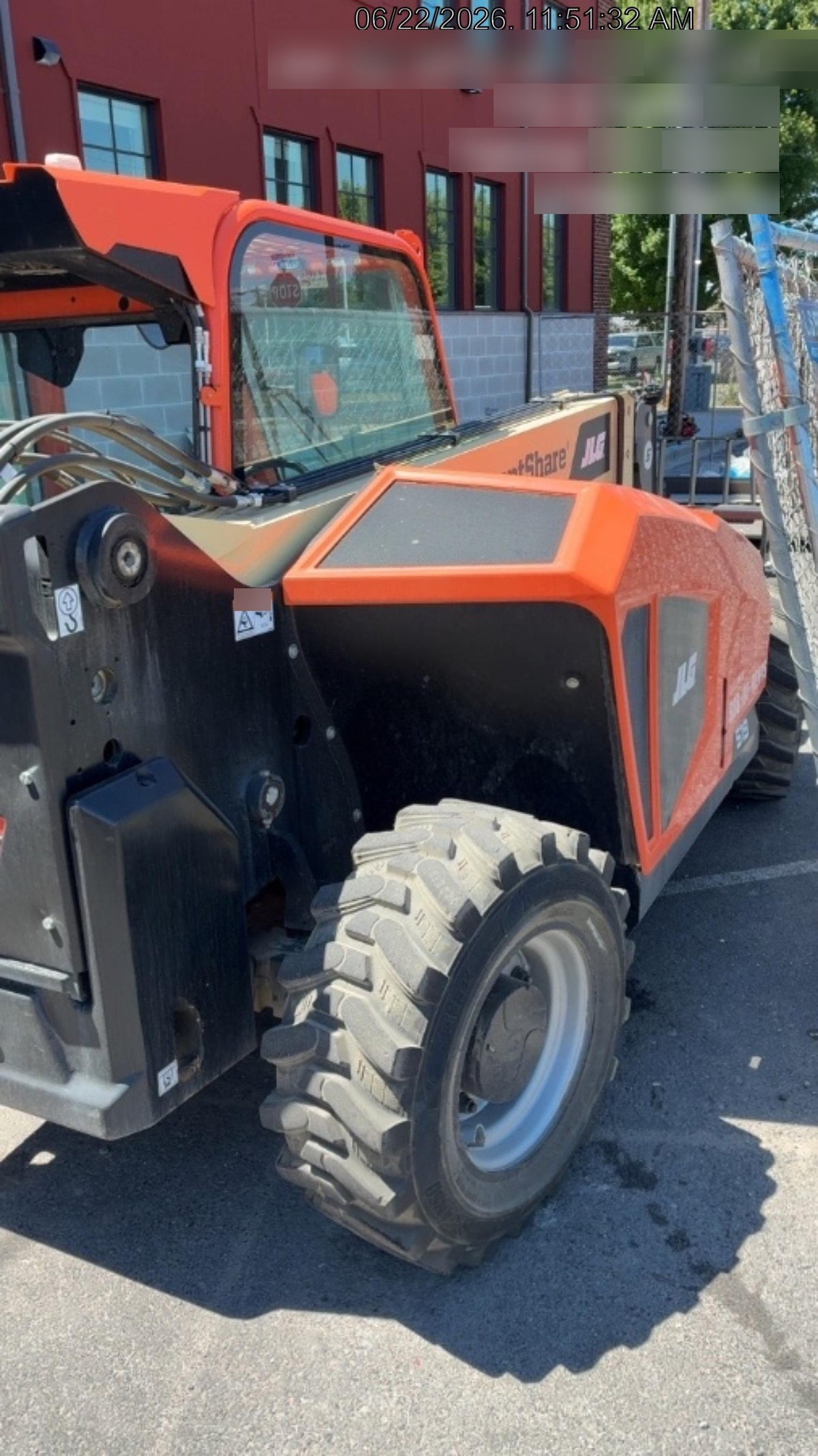 2025 JLG 519