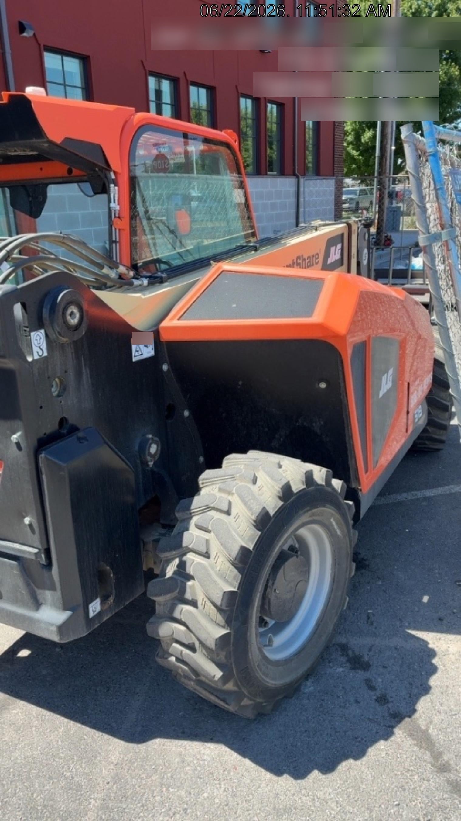 2025 JLG 519