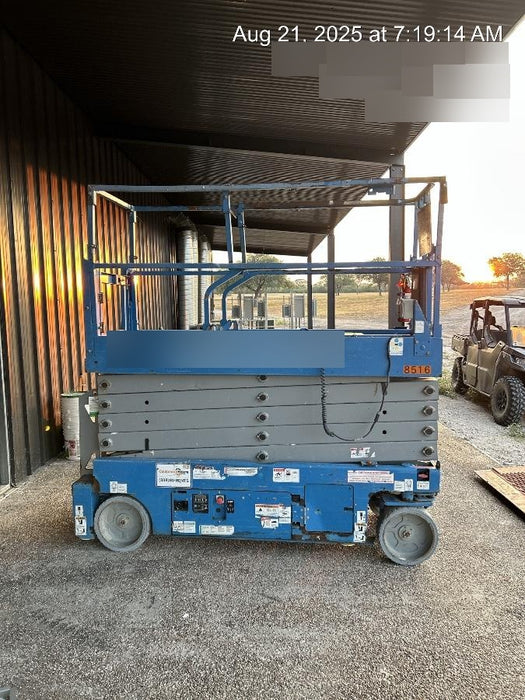 2018 Genie GS-3232 Genie GS3232 Lift w/Folding Rails and Swing Gate