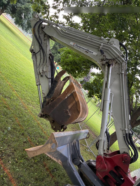 2023 TAKEUCHI TB290C
