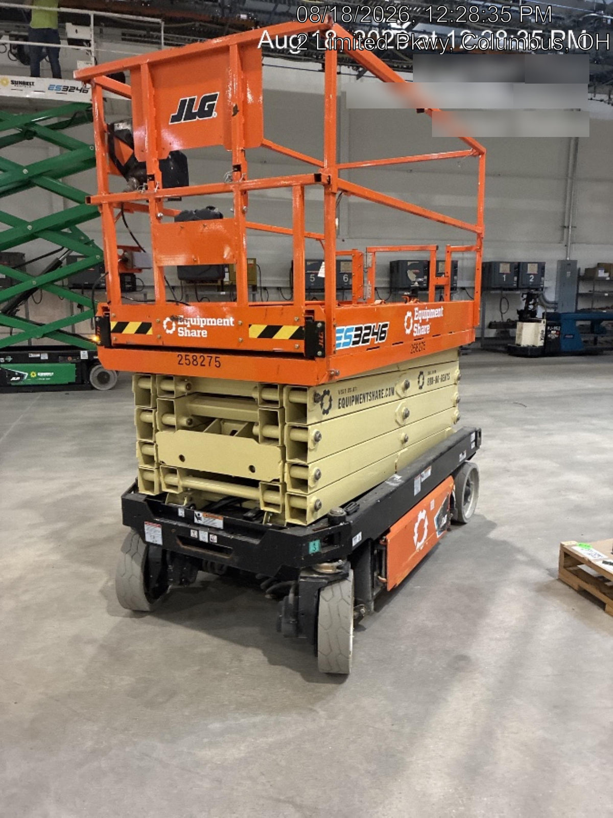2022 JLG ES3246