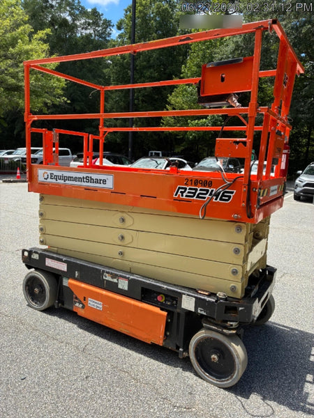 2022 JLG R3246