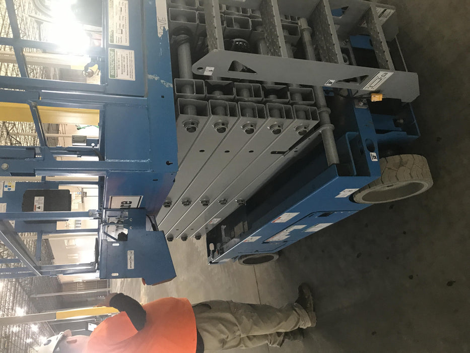 2019 Genie GS-4047 Folding rails with half height swing gate