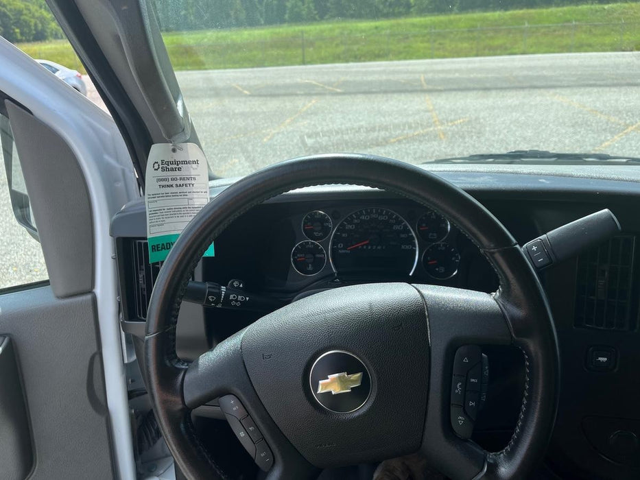 2023 CHEVROLET Express Van - Rental