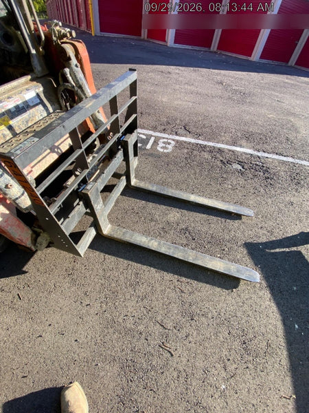 2026 ARROW MATERIAL HANDLING 72" Pallet Forks - Arrow