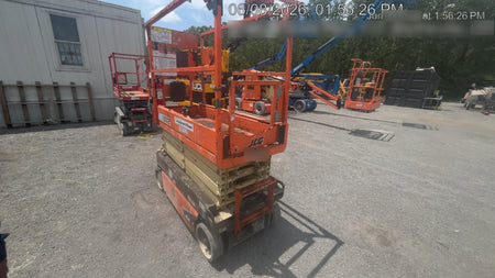 2021 JLG ES1932