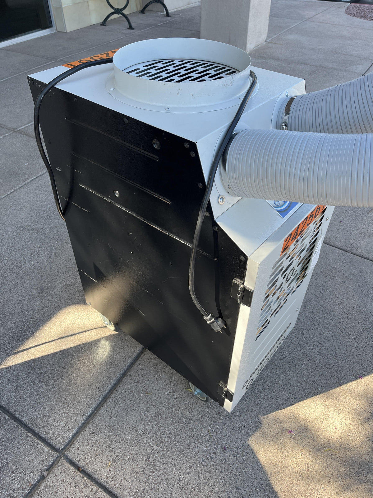 2022 KWIKOOL KPAC1811-2
