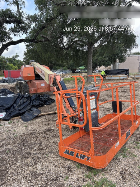 2016 JLG 660SJ