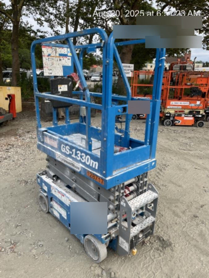 2021 GENIE GS-1330m