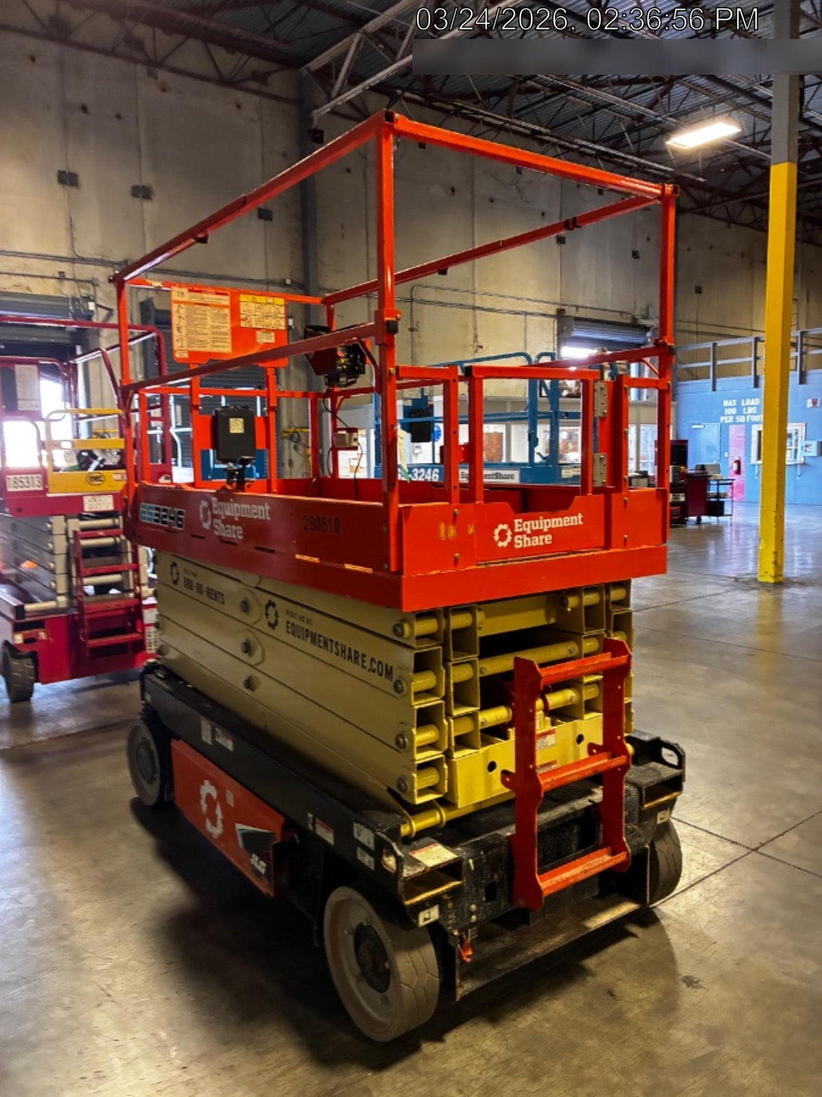 2022 JLG ES3246