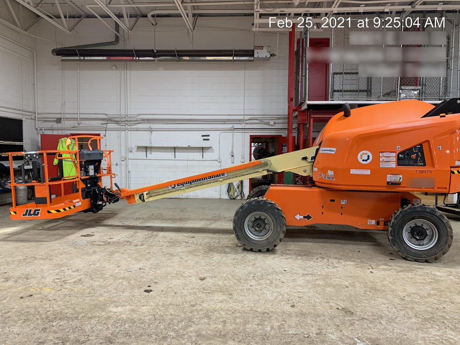 2021 JLG 400S
