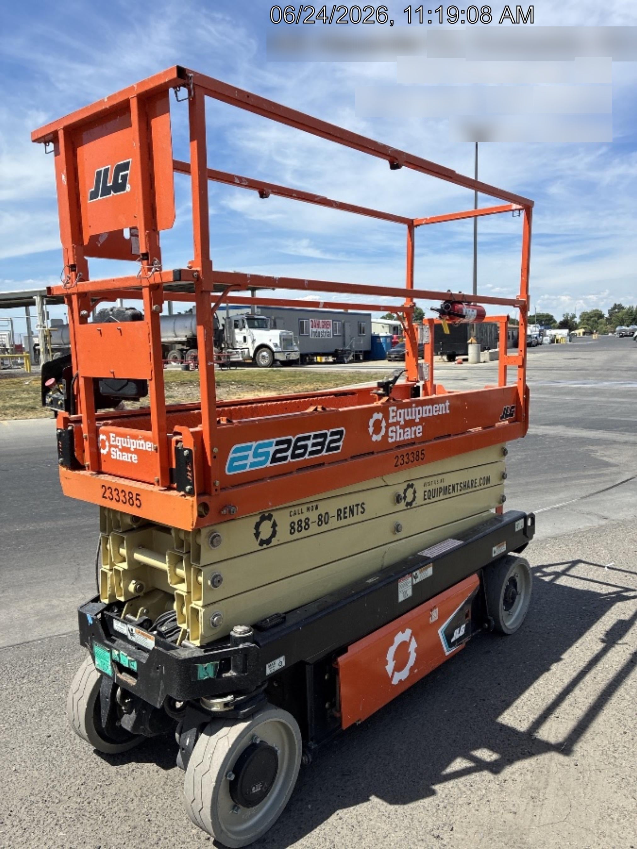 2022 JLG ES2632