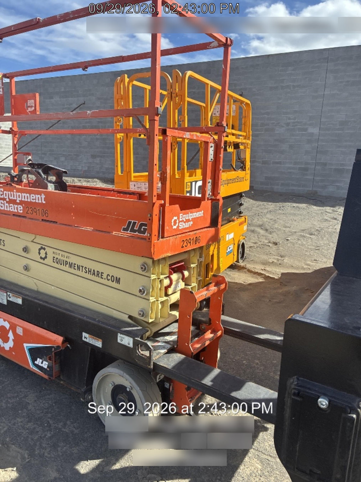 2022 JLG ES2632