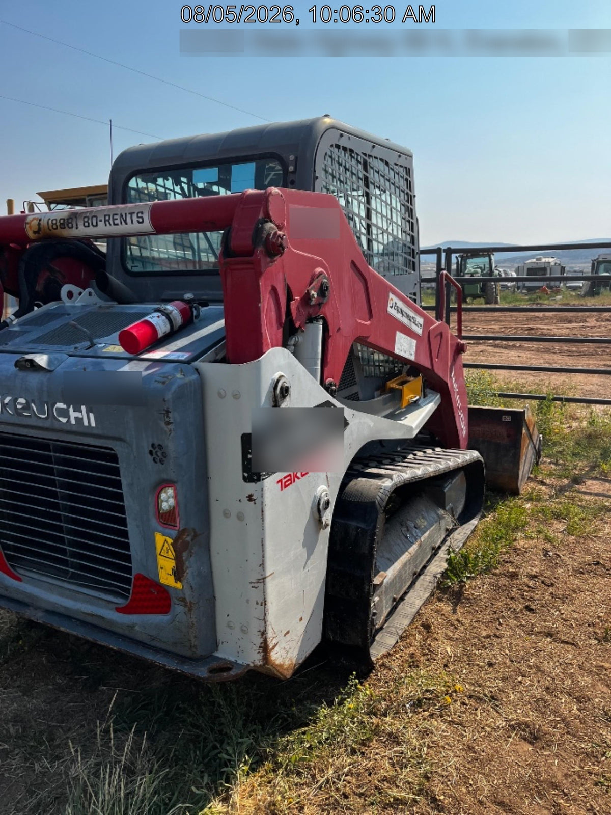 2019 Takeuchi TL10V2-CR Cab/Heat/AC, Rubber Tracks, Backup Alarm, Front & rear working Lights, Auxiliary Hydraulics, 2 Speed Travel, Engine Monitoring System, Hydraulic universal quick hitch w/76" HD dirt bucket with 8 teeth, 20.3 cubic feet capacity, 48" Pallet forks and frame