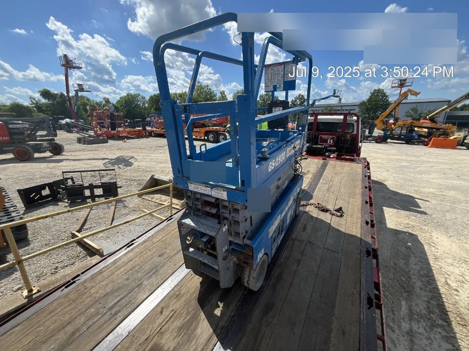 2020 Genie GS-1930 Solid Non Marking Tires, Beacon, Folding rails with half height swing gate