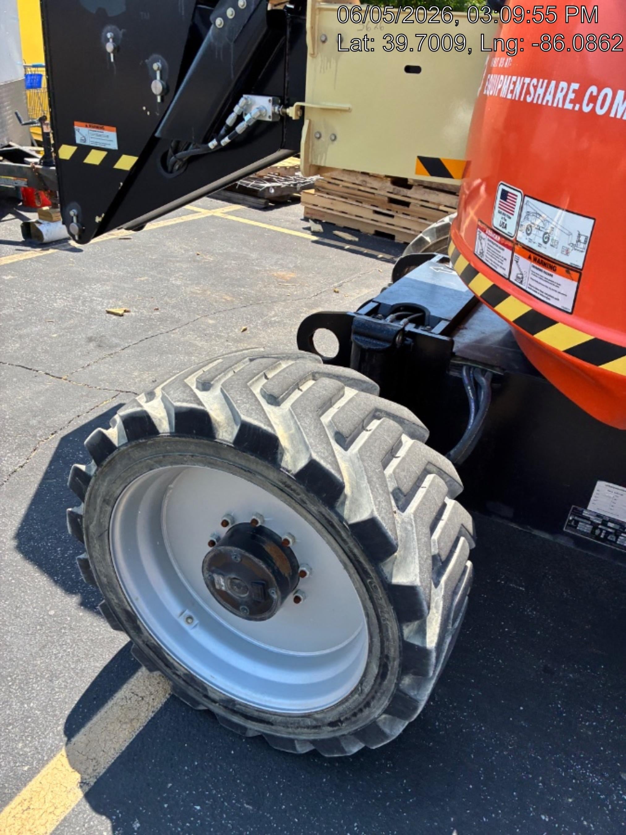 2023 JLG 600AJ