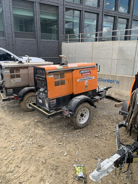 2021 Lincoln Electric Vantage 322 Vantage 322 Ready Pak 3 w/ Decals, ORANGE (includes trailer, cable rack, fender light kit) NO Telematics