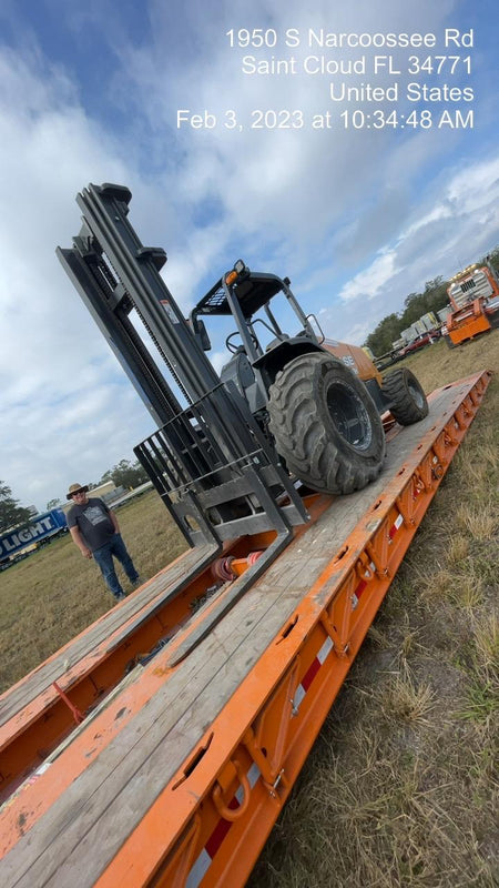 2023 CASE 588H
