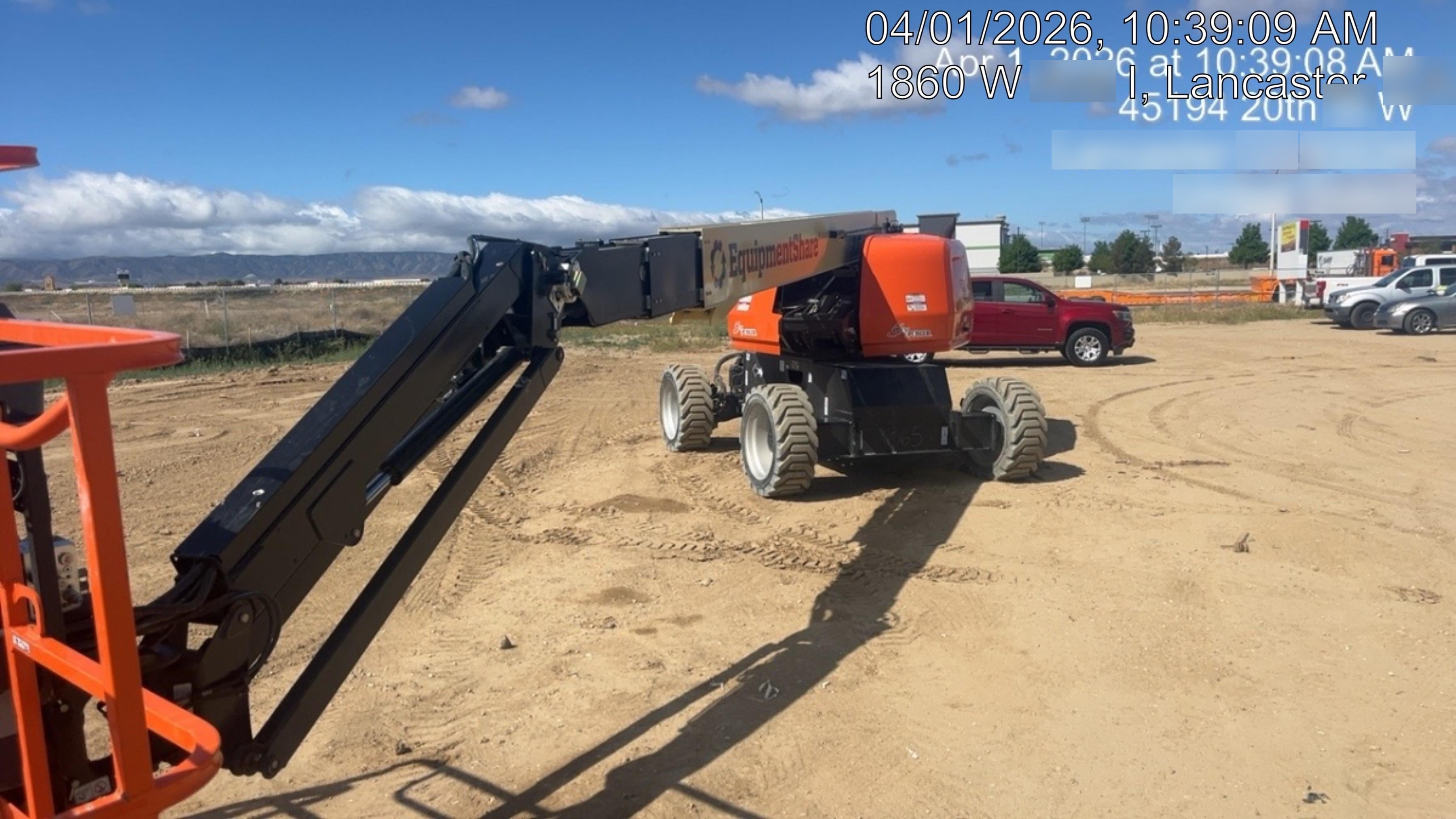 2025 JLG 660SJ