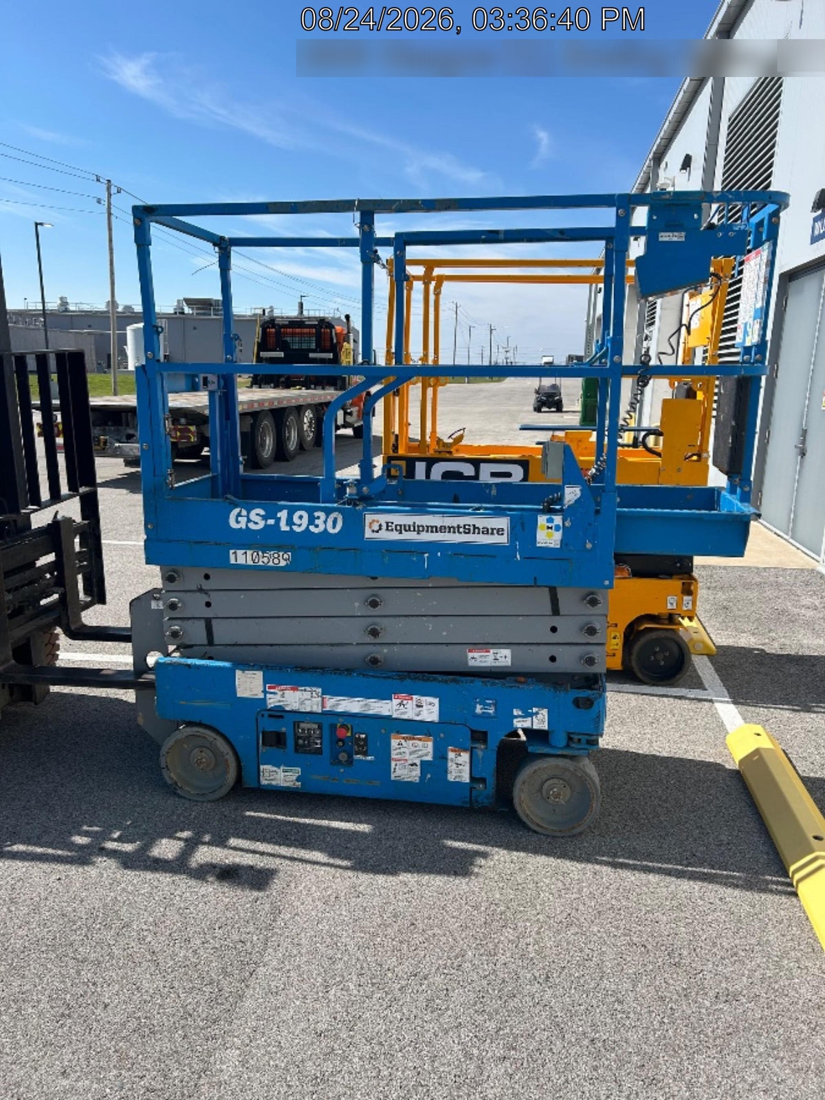 2020 Genie GS-1930 Solid Non Marking Tires, Beacon, Folding rails with half height swing gate
