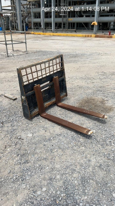 2019 WOODS 48" Pallet Forks - Woods